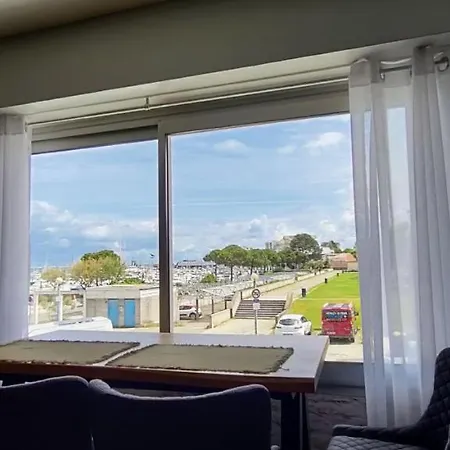 Nice Apt Of 30m Near The Beach! Apartmán *